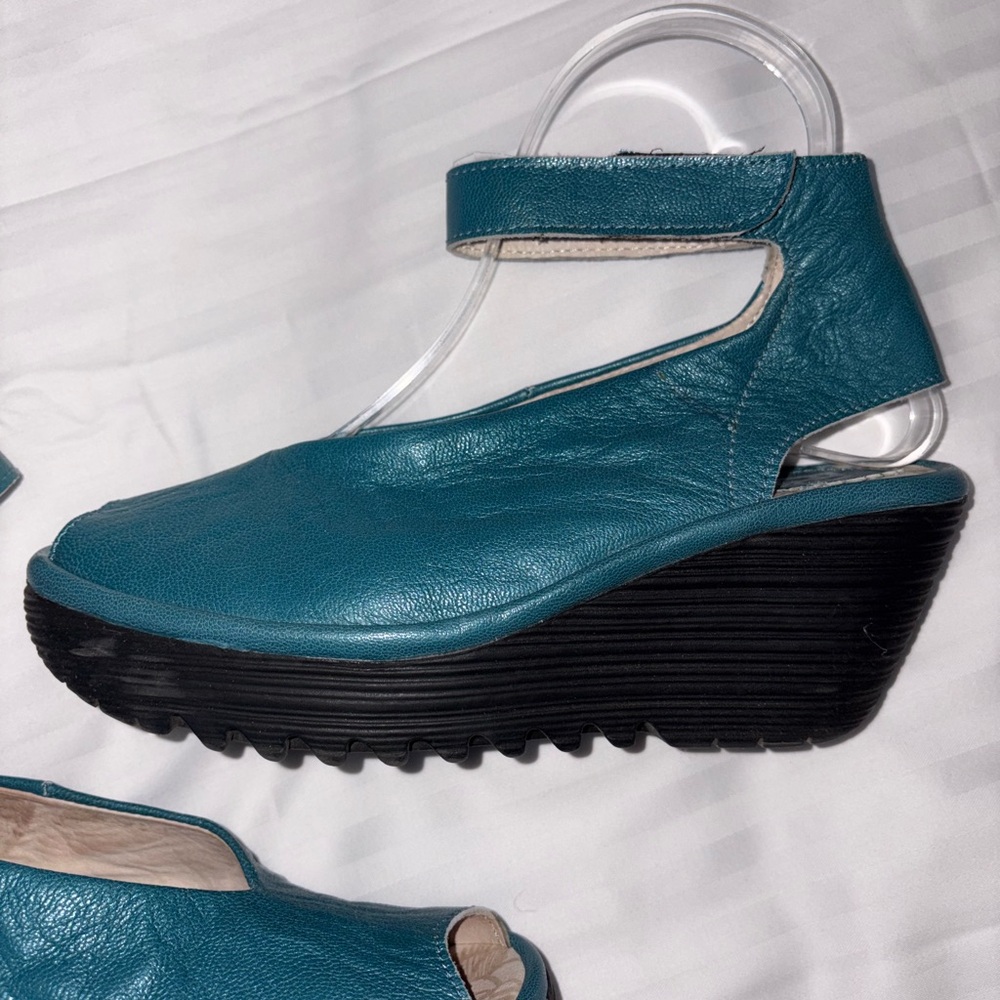 Fly London Sandals Like New - Picture 2 of 13